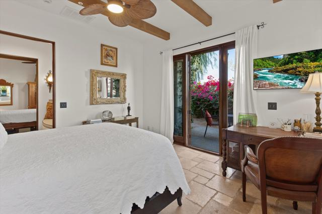 2489 Tuscany Heights Drive, Palm Springs CA: https://media.crmls.org/mediaz/e45c04ea-c3f4-4dae-9da8-cb3047bb95df.jpg