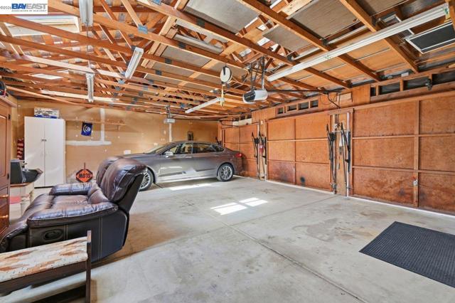 Image 33 of 40 For 2481 Palmira Pl