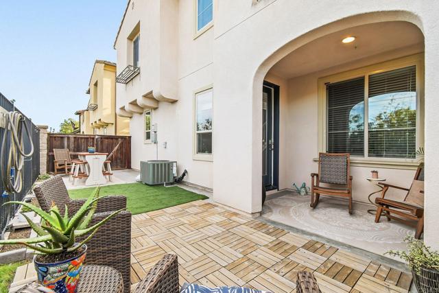 Detail Gallery Image 5 of 37 For 2233 Capistrano Way #18,  Chula Vista,  CA 91915 - 4 Beds | 3 Baths