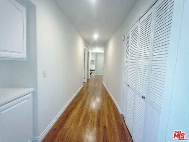 14271 Dickens Street, Sherman Oaks CA: https://media.crmls.org/mediaz/e45c88b1-dbd1-4825-a15b-6ab73e6318f6.jpg