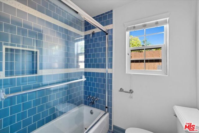 7241 Forbes Avenue photo 26
