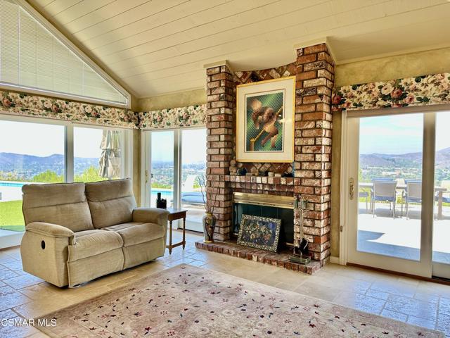 31445 Glenbridge Road, Westlake Village CA: https://media.crmls.org/mediaz/e45d5c4c-e935-4eeb-8ecc-193a3849a77d.jpg