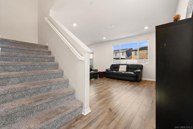 13305 Cultivate Ct, Valley Center CA: https://media.crmls.org/mediaz/e45db60a-c66f-45ac-85c1-096d7c021f67.jpg