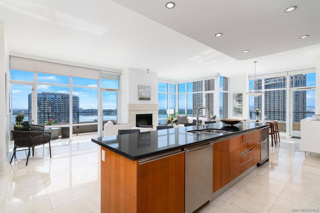 550 Front St. - photo 2