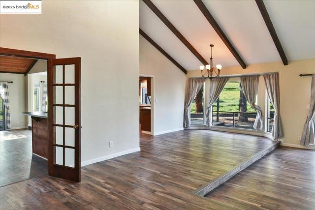 1610 Lawrence Rd, Danville CA: https://media.crmls.org/mediaz/e45ee9ef-8b0a-475d-aa61-c0f2f691f42b.jpg