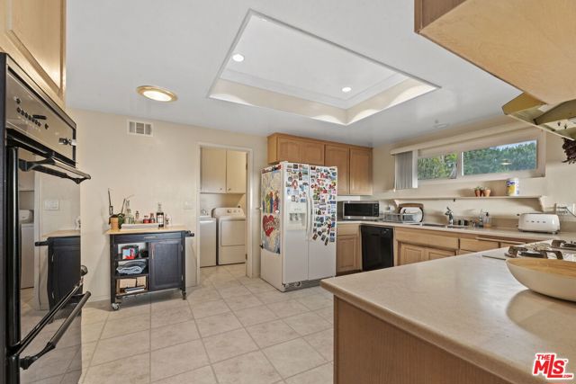 28202 Ambergate Drive, Rancho Palos Verdes, California 90275, 3 Bedrooms Bedrooms, ,2 BathroomsBathrooms,Single Family Residence,For Sale,Ambergate,24400017
