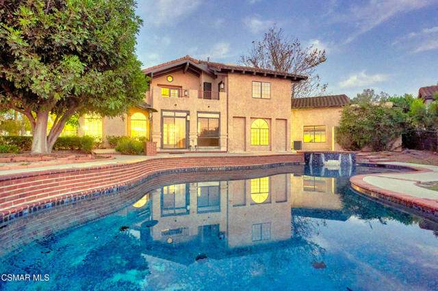 751 Wildwood Avenue, Thousand Oaks CA: https://media.crmls.org/mediaz/e4625e1a-9fcd-41de-b6a0-79c9f2ebf796.jpg