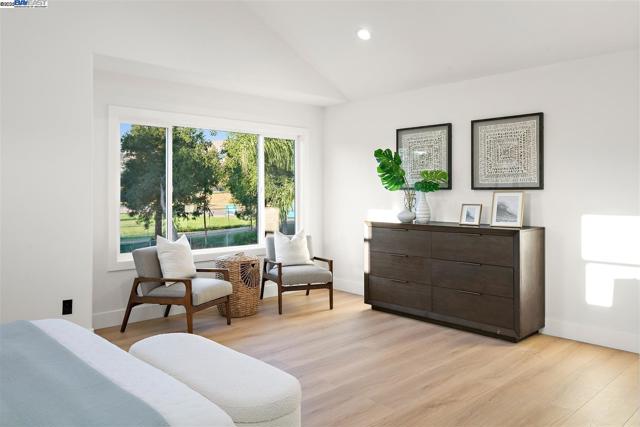 3198 Vintage Crest Dr, San Jose CA: https://media.crmls.org/mediaz/e4625ff5-24b1-470a-93d7-bf10fec6e8e4.jpg