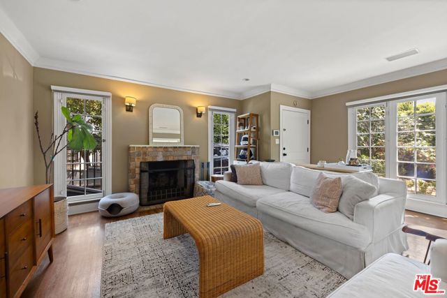 749 N Crescent Heights Boulevard, Los Angeles CA: https://media.crmls.org/mediaz/e462b7db-b1a0-4156-be97-d4929e9c9174.jpg