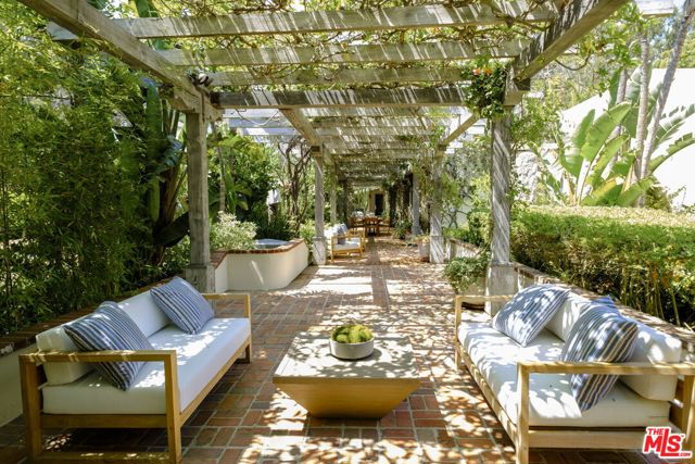 Drew Fenton | 27403 Pacific Coast Highway Malibu CA | MLS: 7286098