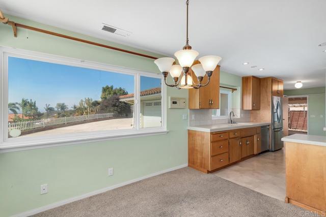 Detail Gallery Image 25 of 52 For 2382 Mirador, Vista,  CA 92084 - 3 Beds | 2/1 Baths