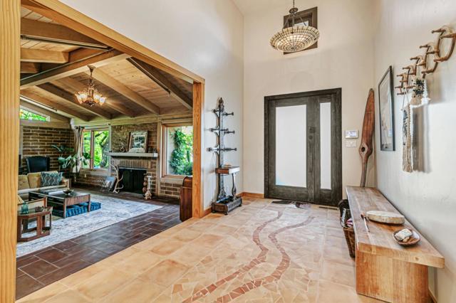 15393 Via Caballero, Monte Sereno CA: https://media.crmls.org/mediaz/e465a624-e771-40ba-a2d0-40dd84d0030d.jpg