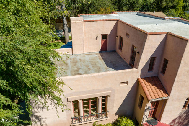 2nd floor/porch roof