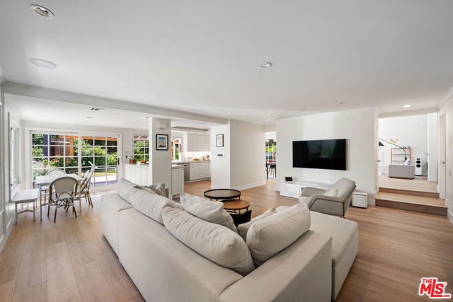 4441 Park Alisal, Calabasas CA: https://media.crmls.org/mediaz/e4683048-8ae1-4220-8910-b84ac9e6936b.jpg