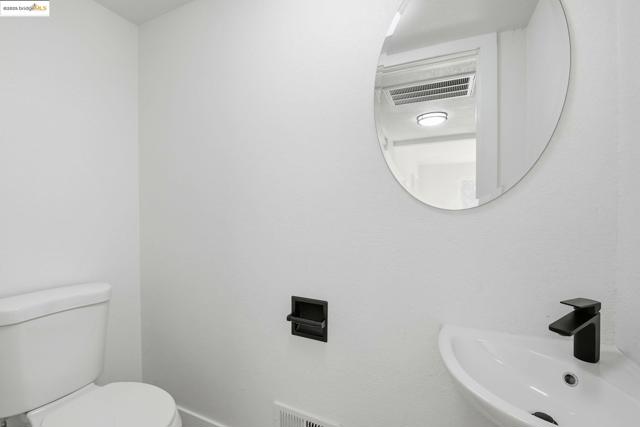 1486 Waverly Way, Pittsburg CA: https://media.crmls.org/mediaz/e468c724-296d-4716-b478-0a72ac36ad50.jpg