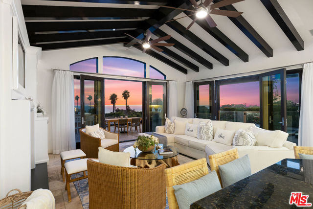 30532 MORNING VIEW Drive, Malibu CA: https://media.crmls.org/mediaz/e4691a66-cc2e-43bf-9c80-c4e3e0f31cb5.jpg