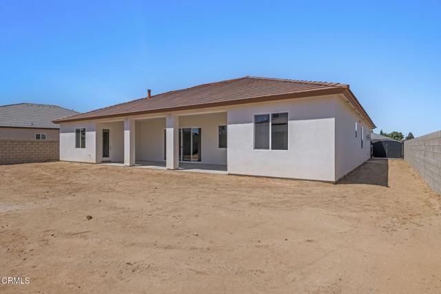 8707 Kenwick Street, Bakersfield CA: https://media.crmls.org/mediaz/e4699785-9ad9-4592-ba87-4b6ab2ffed8d.jpg