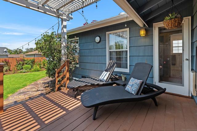 4744 49th St, San Diego CA: https://media.crmls.org/mediaz/e469d1d5-00aa-4e86-b8f9-25f1572172d6.jpg