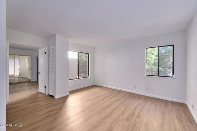 751 Wildwood Avenue, Thousand Oaks CA: https://media.crmls.org/mediaz/e469eb97-1f31-405e-a0e5-79ff65b195cb.jpg