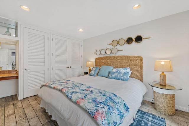 22818 E Cliff Drive, Santa Cruz CA: https://media.crmls.org/mediaz/e46aeb25-3b8c-493d-bf2e-4ca630d4fad3.jpg