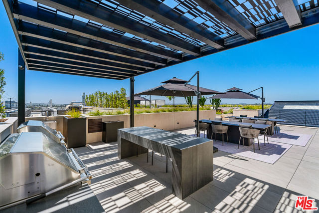 10700 Tabor Street, Los Angeles CA: https://media.crmls.org/mediaz/e46be016-475f-4de7-ae45-fc3f64bc60db.jpg