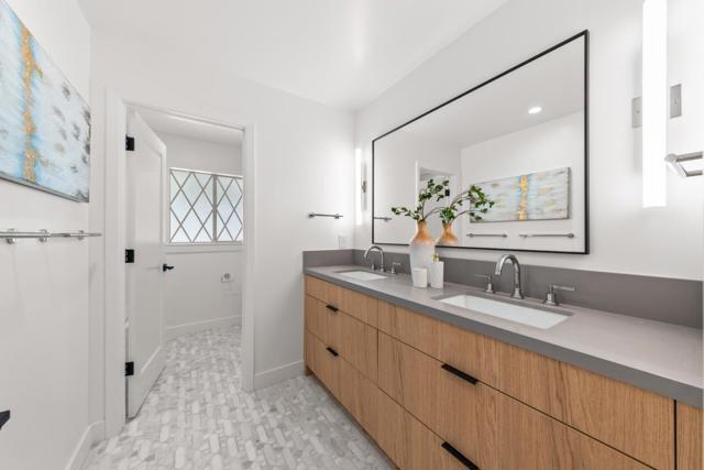 1575 Kingswood Drive, Hillsborough CA: https://media.crmls.org/mediaz/e46c03a7-d69c-4c91-bcb8-6f062296b4dc.jpg