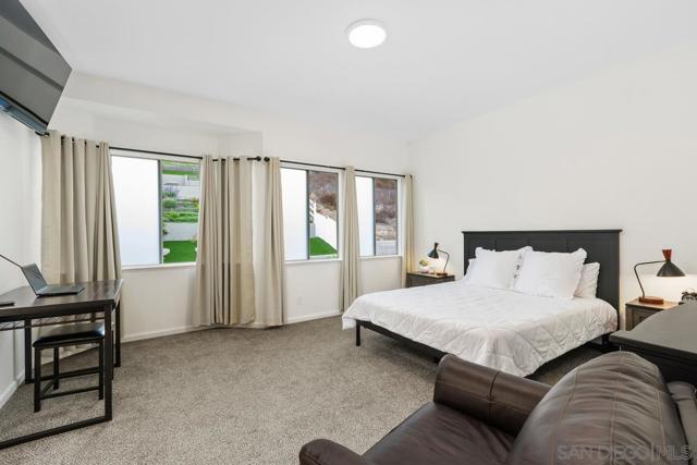 40599 Calle Medusa, Temecula CA: https://media.crmls.org/mediaz/e46c18cb-855a-40fa-a5d2-6084faffaa8f.jpg