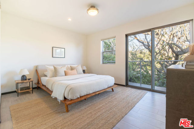 2465 N Gower Street, Los Angeles CA: https://media.crmls.org/mediaz/e46c3cc6-0103-44f9-ab82-22996335152a.jpg