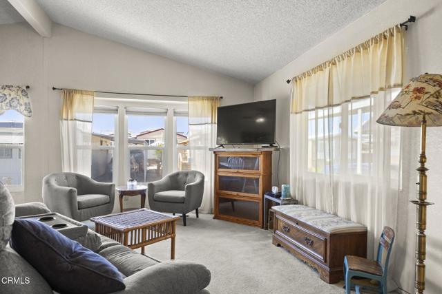 Detail Gallery Image 7 of 43 For 10685 Blackburn Rd #72,  Ventura,  CA 93004 - 2 Beds | 2 Baths