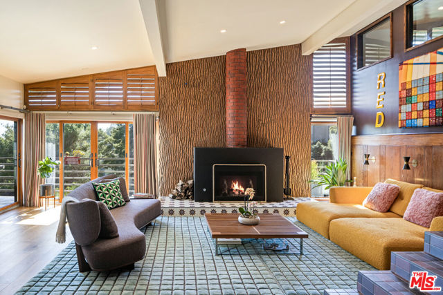 3307 Deronda Drive, Los Angeles CA: https://media.crmls.org/mediaz/e46d94c2-5fdc-4a52-b7d1-4f482f3c7cff.jpg