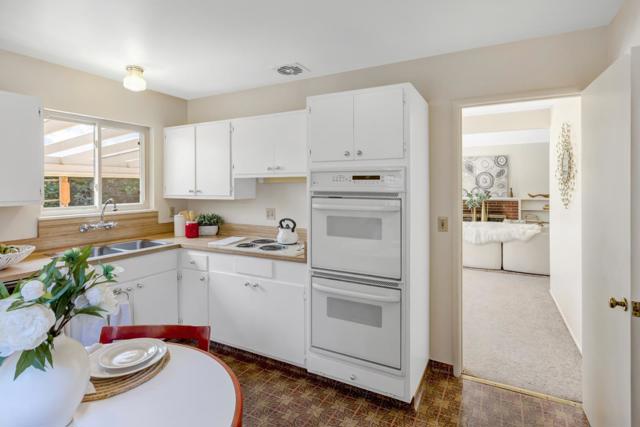 3370 Rio Road, Carmel CA: https://media.crmls.org/mediaz/e46e626e-5dcb-4020-9489-2729d400cbb5.jpg