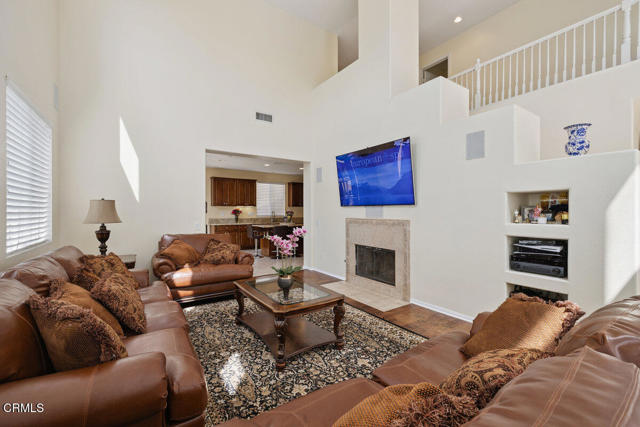 Detail Gallery Image 12 of 39 For 420 Ocotlan Way, Oxnard,  CA 93030 - 4 Beds | 3 Baths
