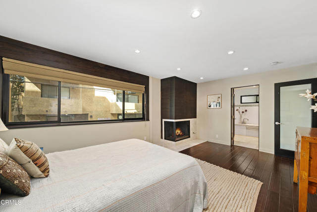 Detail Gallery Image 24 of 37 For 11915 Gorham Ave #3,  Los Angeles,  CA 90049 - 2 Beds | 2 Baths