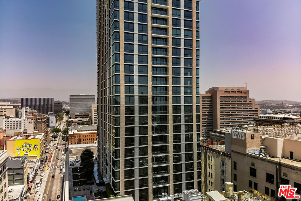 400 S Broadway #1608