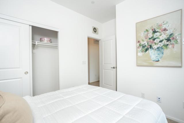 Detail Gallery Image 18 of 31 For 4982 Ocean View Bld, San Diego,  CA 92113 - 3 Beds | 2/1 Baths