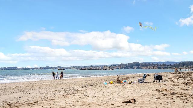 249 Spreckels Drive, Aptos CA: https://media.crmls.org/mediaz/e4704bcb-5678-47cf-a12d-95ca6a47584d.jpg