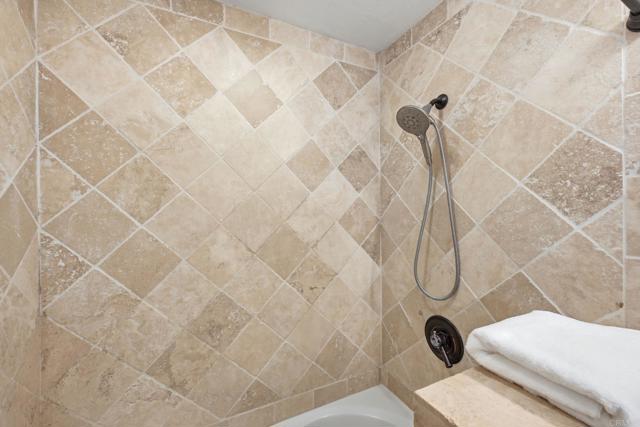 Detail Gallery Image 21 of 50 For 3694 Fallon Cir, San Diego,  CA 92130 - 2 Beds | 2 Baths