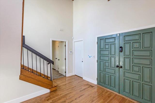 13434 Old Oak Way, Saratoga CA: https://media.crmls.org/mediaz/e473eed4-053d-4d72-8bf0-86323da9437f.jpg