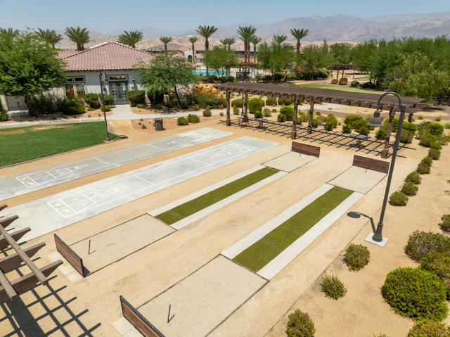 43606 Treviso Drive, Indio CA: https://media.crmls.org/mediaz/e473ff1b-8647-45a6-a851-10f4282236b1.jpg