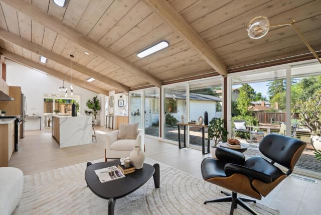 2047 Sharon Road, Menlo Park CA: https://media.crmls.org/mediaz/e4757ac5-cb10-4120-944d-bc5baeb4968d.jpg