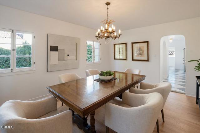 Detail Gallery Image 17 of 69 For 1110 E Mountain St, Glendale,  CA 91207 - 4 Beds | 3 Baths