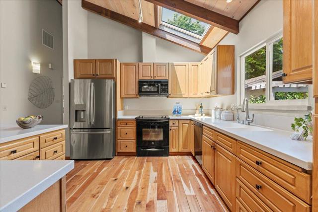 224 Pilkington Avenue, Santa Cruz CA: https://media.crmls.org/mediaz/e4760593-d9f3-493f-b69e-903530d80c16.jpg