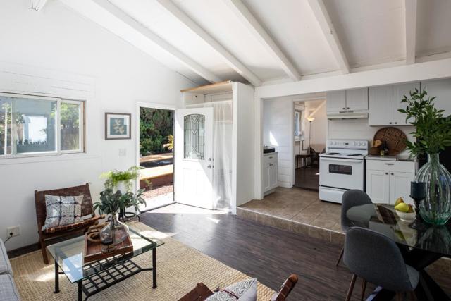 2336 Palo Verde Avenue, East Palo Alto CA: https://media.crmls.org/mediaz/e47633a8-c95e-4e07-8d76-f9ef6c7a7d9d.jpg