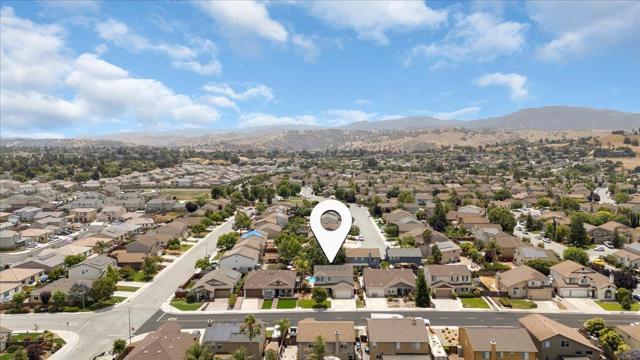 1751 Brighton Drive, Hollister CA: https://media.crmls.org/mediaz/e476b208-975c-419c-8b95-a162a4e1a163.jpg