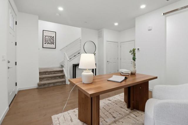 537 San Lorenzo Terrace, Sunnyvale CA: https://media.crmls.org/mediaz/e476cdbe-c262-4f85-b179-83f368ab6587.jpg