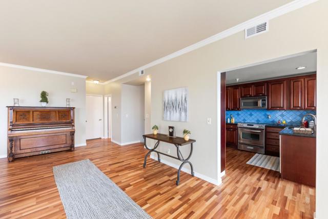 323 Green Ridge Drive, Daly City CA: https://media.crmls.org/mediaz/e47707b5-4b19-4325-8b73-de950307e1a3.jpg