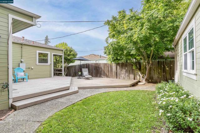 6 View St, Vallejo CA: https://media.crmls.org/mediaz/e4771f99-758b-456a-90fe-660c6aeb0253.jpg