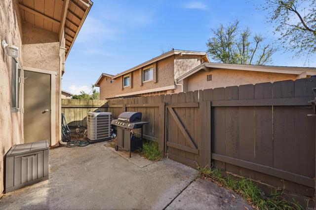 Detail Gallery Image 12 of 14 For 961 Jamacha Rd a,  El Cajon,  CA 92019 - 2 Beds | 1 Baths