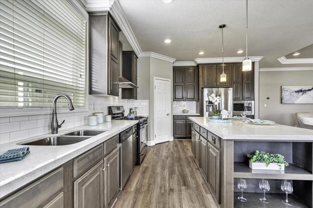 1050 Borregas Avenue, Sunnyvale CA: https://media.crmls.org/mediaz/e477e357-bdf2-42ce-9ae2-f4ebf7200dc6.jpg