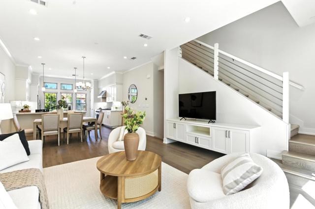 2014 W Middlefield Road, Mountain View CA: https://media.crmls.org/mediaz/e477eac8-246c-4b12-ac96-5fd8acb4dd24.jpg